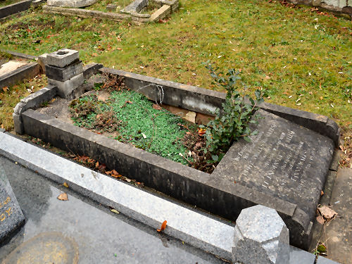 Grave
