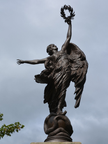 Statue