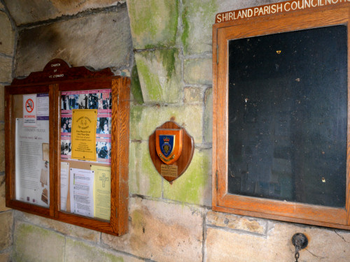 Plaque setting